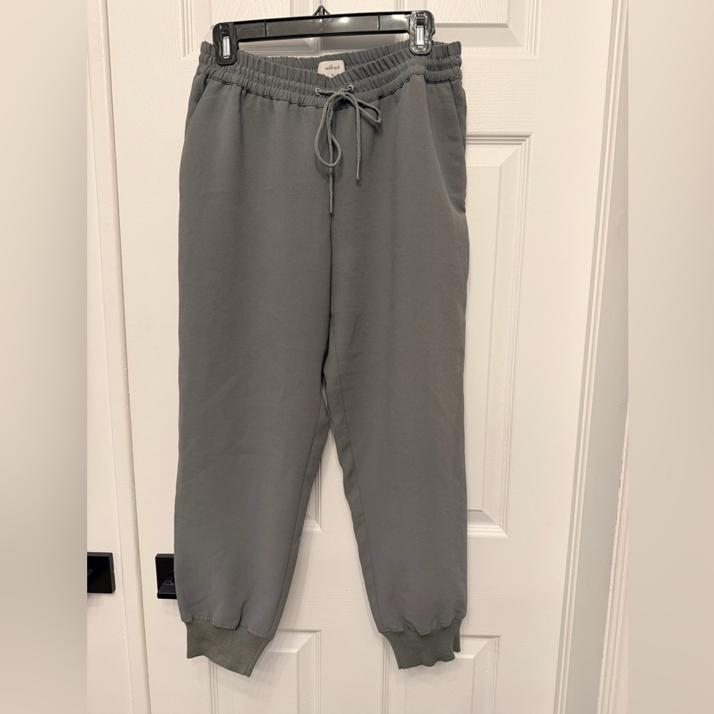 Babaton khaki green crepe jogger